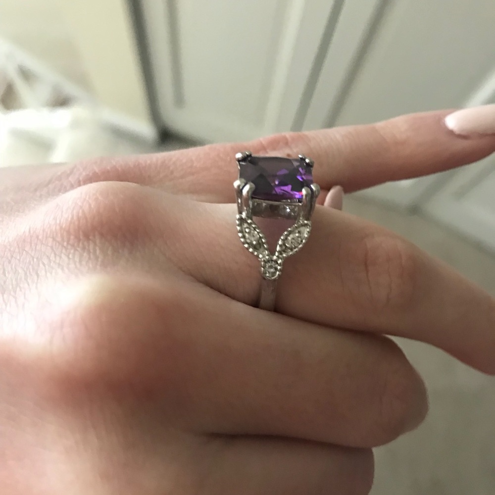 Statement Ring - Picture 4 of 4